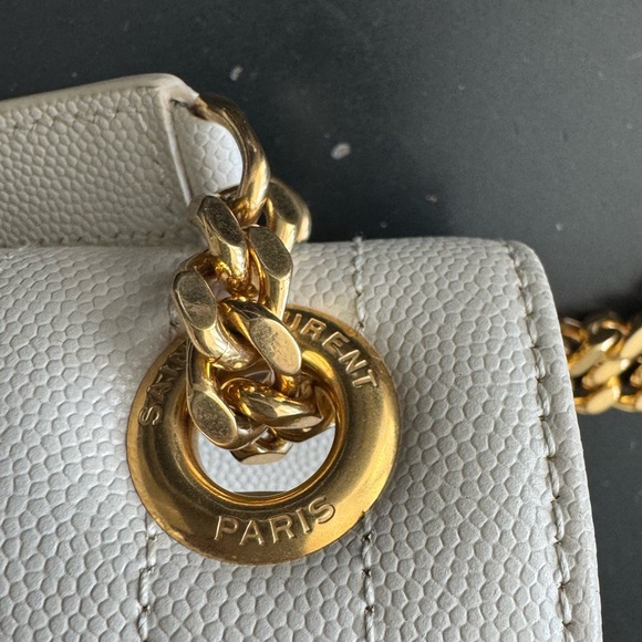 Sold -YSL- White Grained Leather Tri-Quilted Chevron Envelope Large Flap Bag - Picture 6 of 11